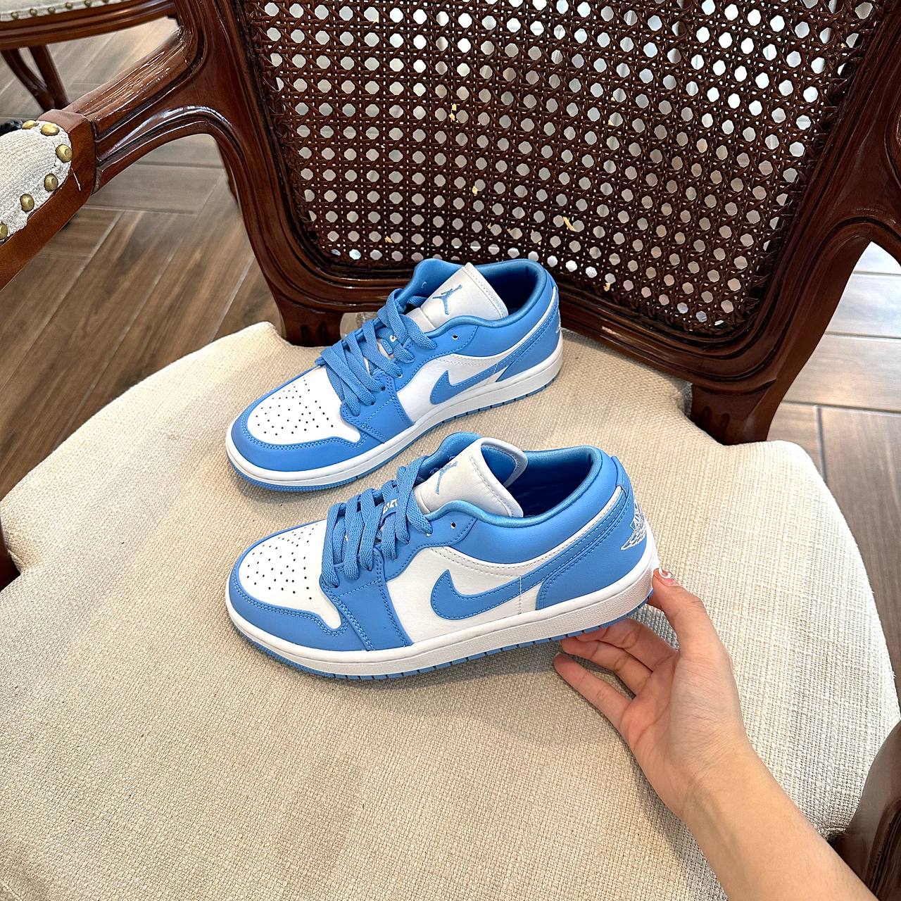 Giày NIKE Air Jordan Low ‘UNC’ AO9944 4411