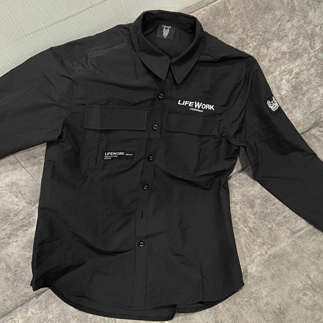 Áo Sơ Mi LifeWork Logo Two-Pocket Shirt Black LW245SR305