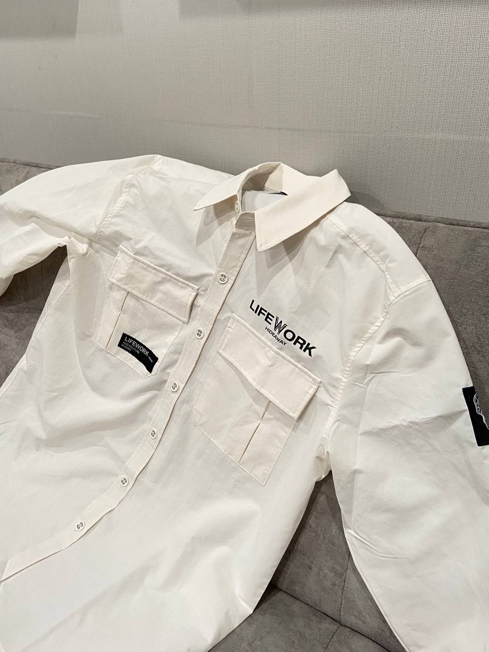 Áo Sơ Mi LifeWork Logo Two-Pocket Shirt White/Cream LW245SR305