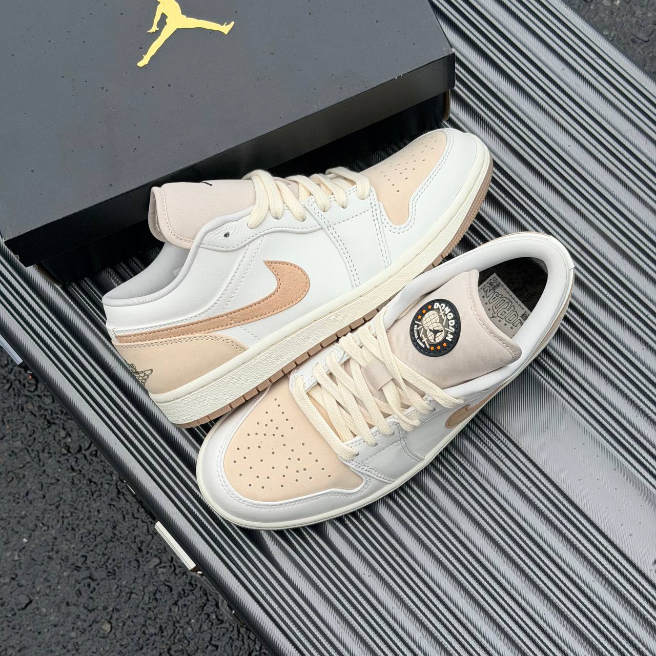 Giày NIKE Air Jordan 1 Low ‘Dongdan’ IB8855-121