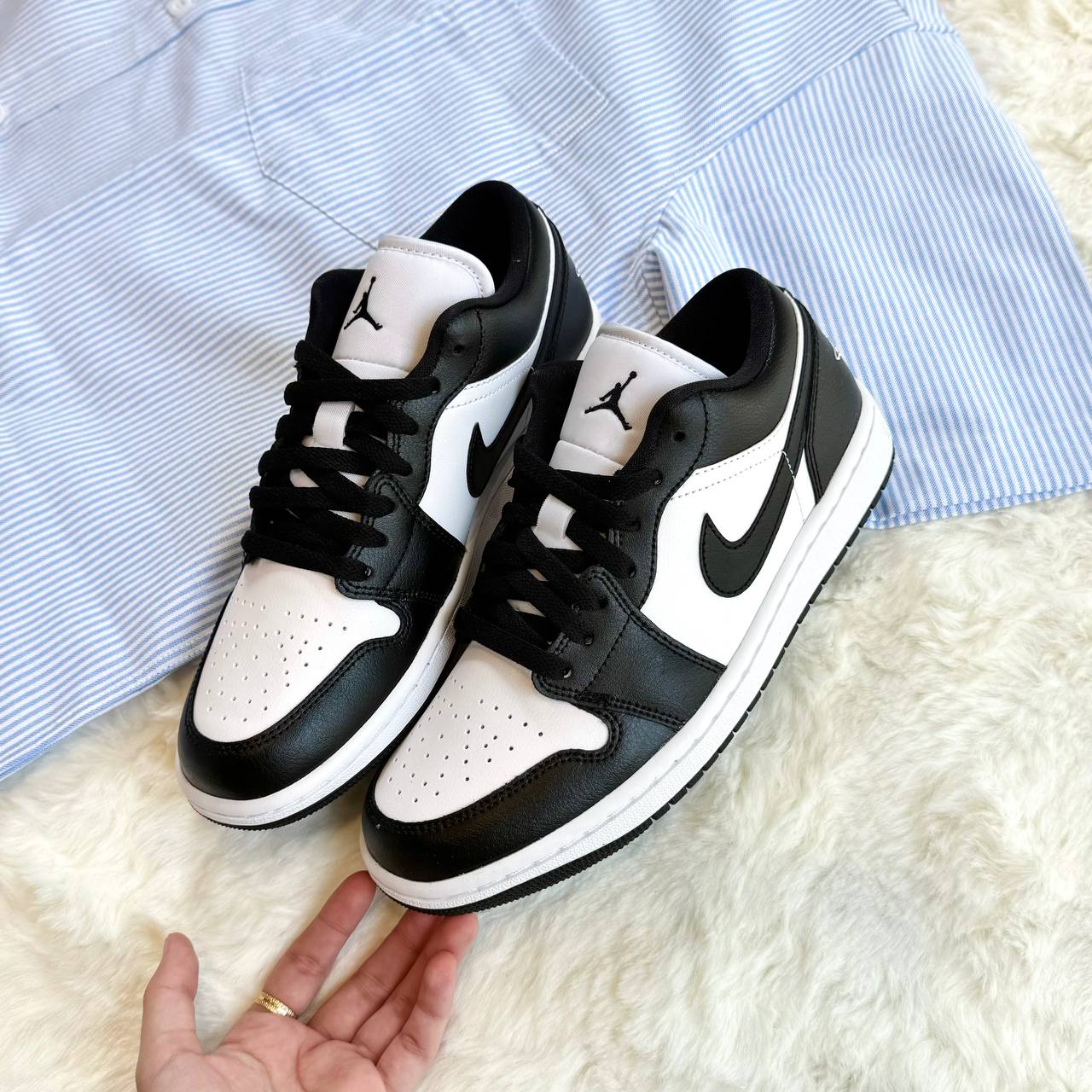 Giày Nike Air Jordan 1 Low 'Panda' [DC0774 101]