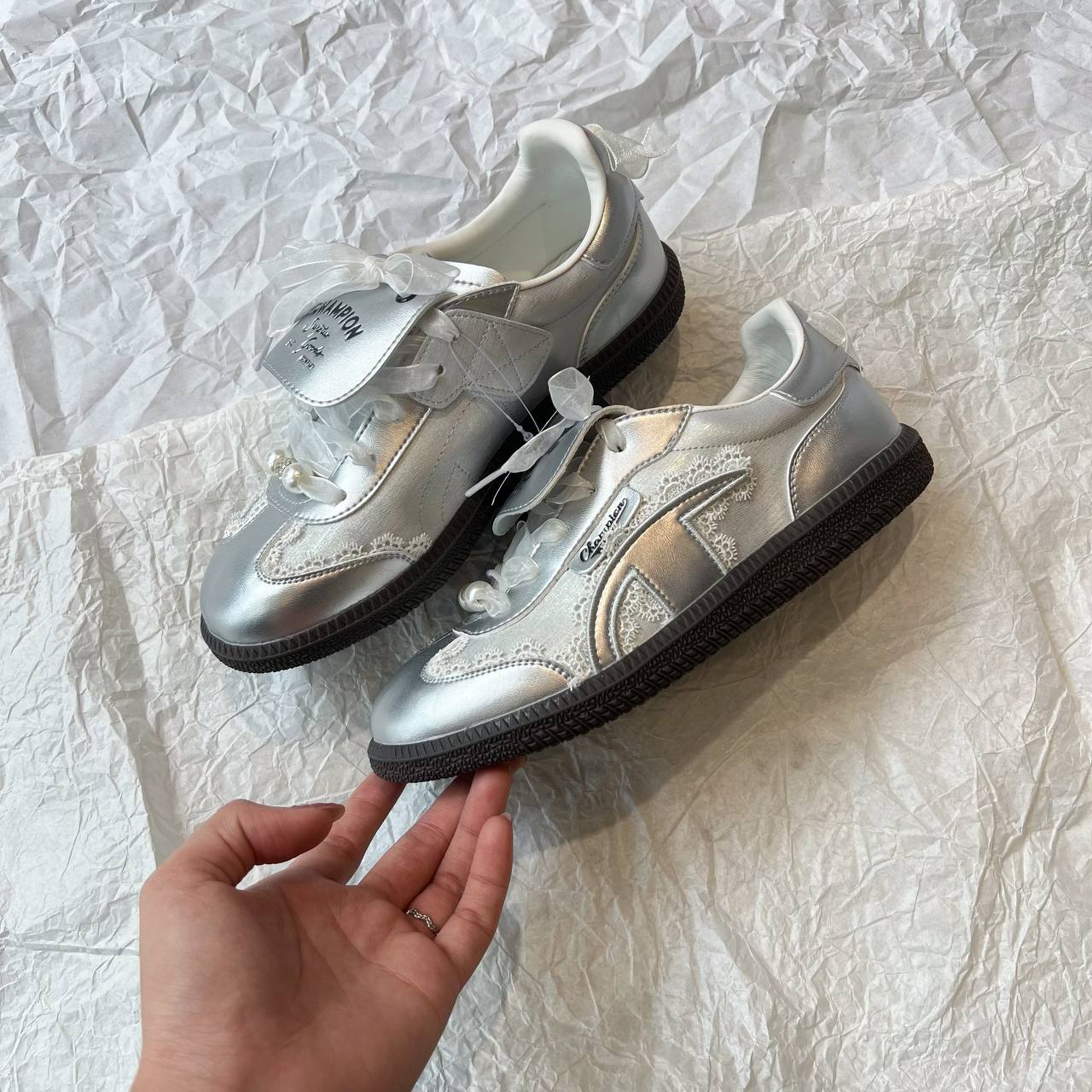𝐂𝐡𝐚𝐦𝐩.𝐢𝐨𝐧 𝐓-𝐓𝐫𝐚𝐢𝐧𝐞𝐫 ‘𝐌𝐞𝐭𝐚𝐥𝐥𝐢𝐜 𝐒𝐢𝐥𝐯𝐞𝐫’