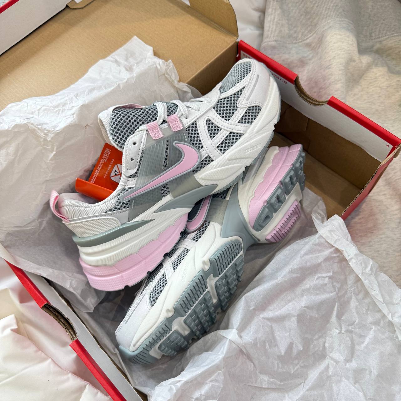 Giày Nike V2K Run ‘Light Pumice Pink Foam’ [HQ4046 001]