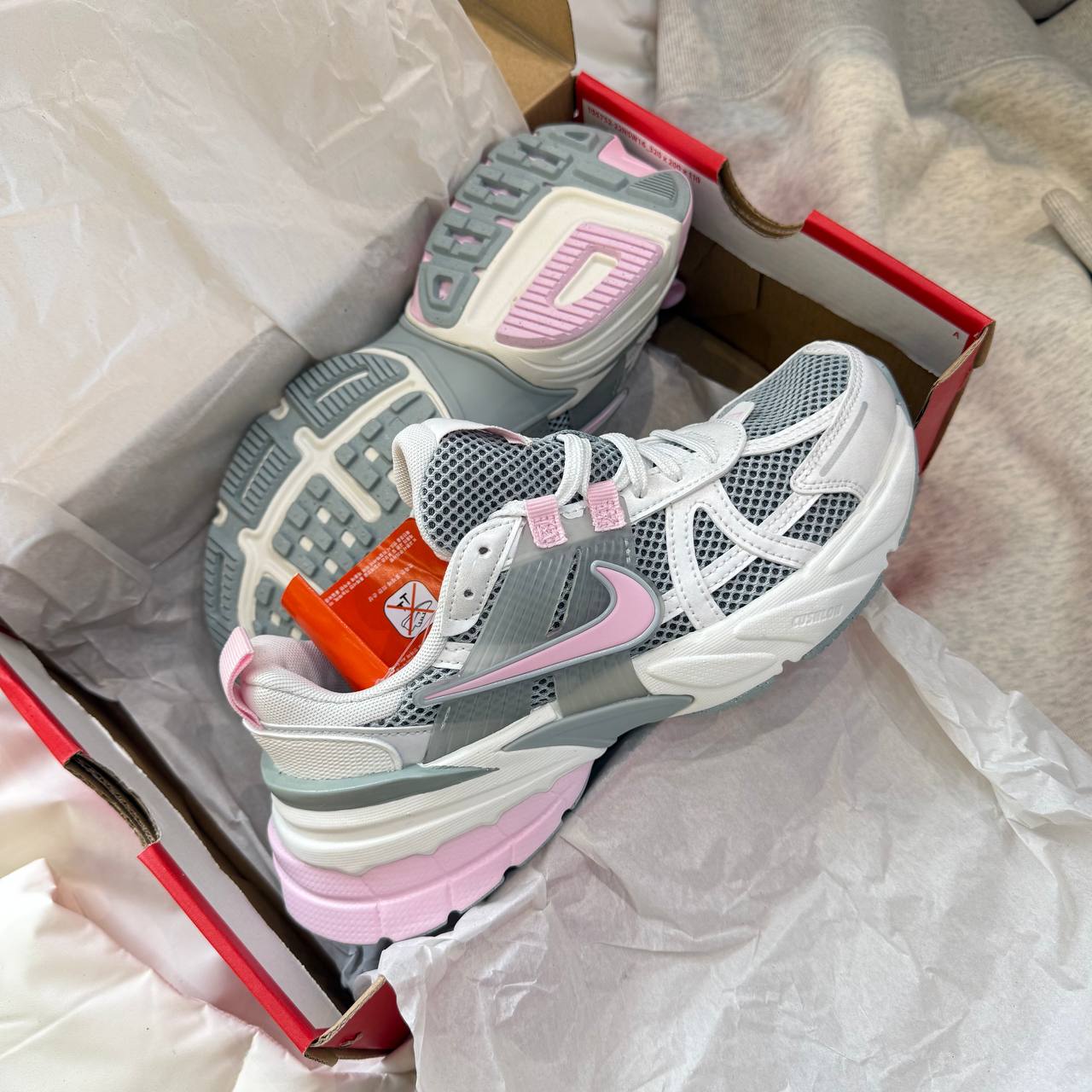 Giày Nike V2K Run ‘Light Pumice Pink Foam’ [HQ4046 001]