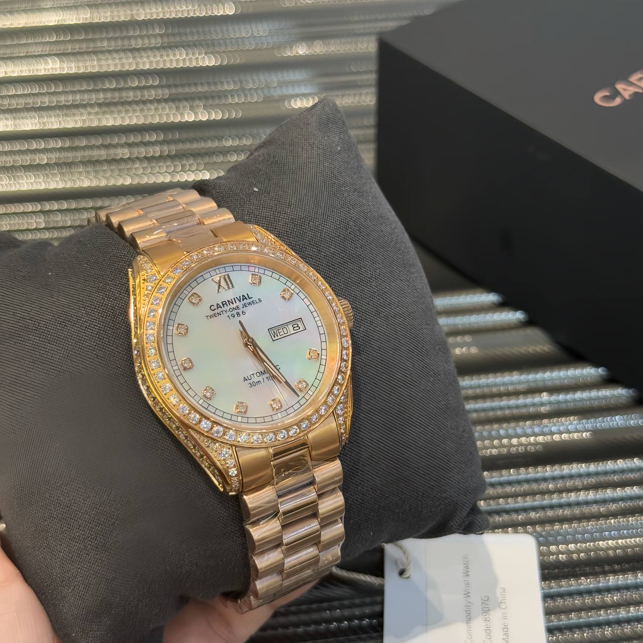 Đồng Hồ Carnival ''Gold'' [8907G]