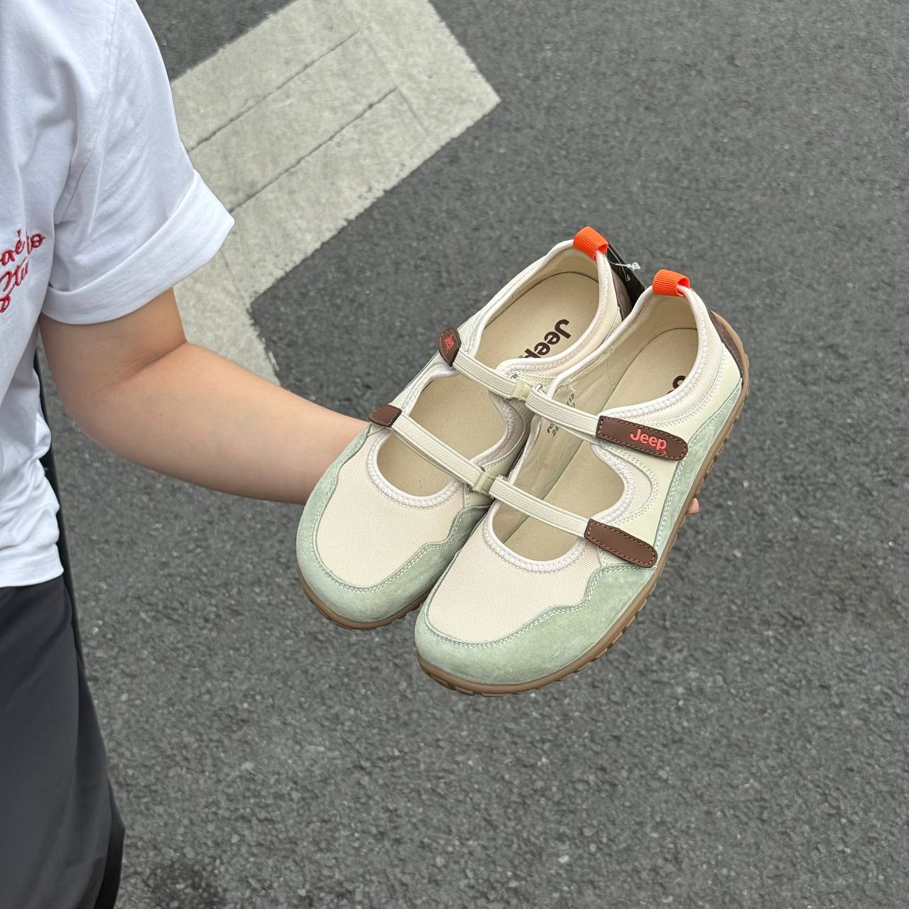 Giày Jeep Outdoor Shoes Women's Low Top ''Cream Light Green'' [P651W13112]