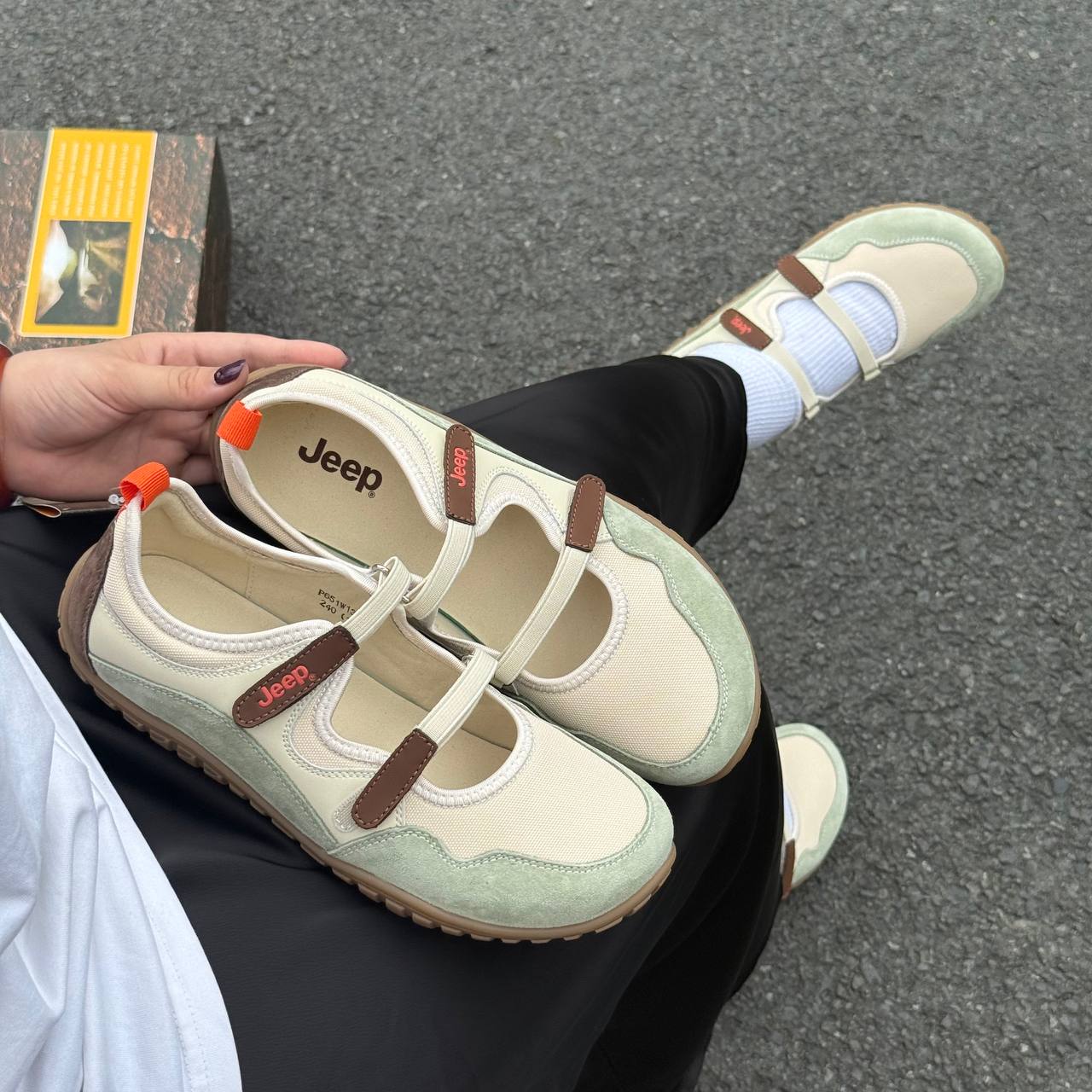 Giày Jeep Outdoor Shoes Women's Low Top ''Cream Light Green'' [P651W13112]