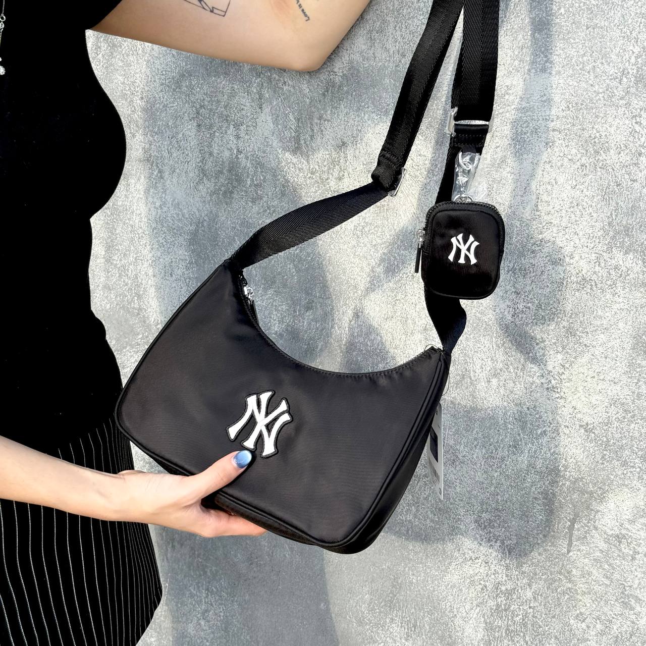 Túi Xách MLB Korea - Basic Sporty Crossbody Bag New York Yankees