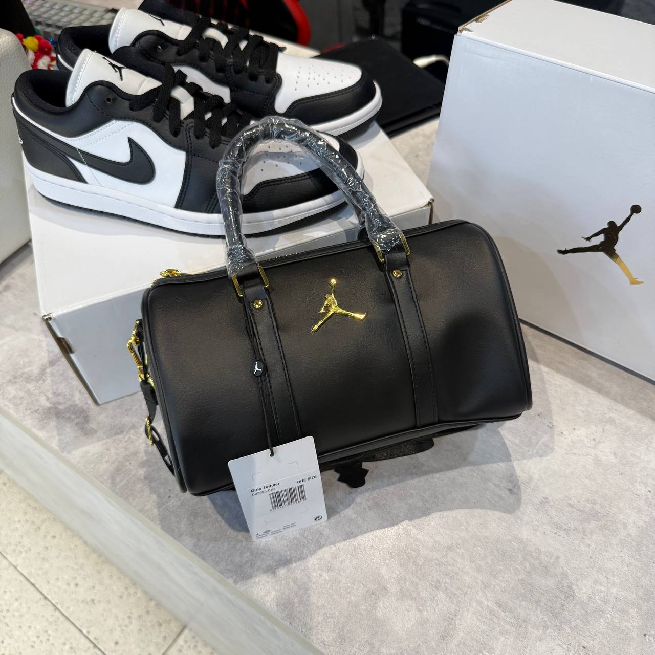 Túi Nike Jordan Duffel Small Bag DR5595-010