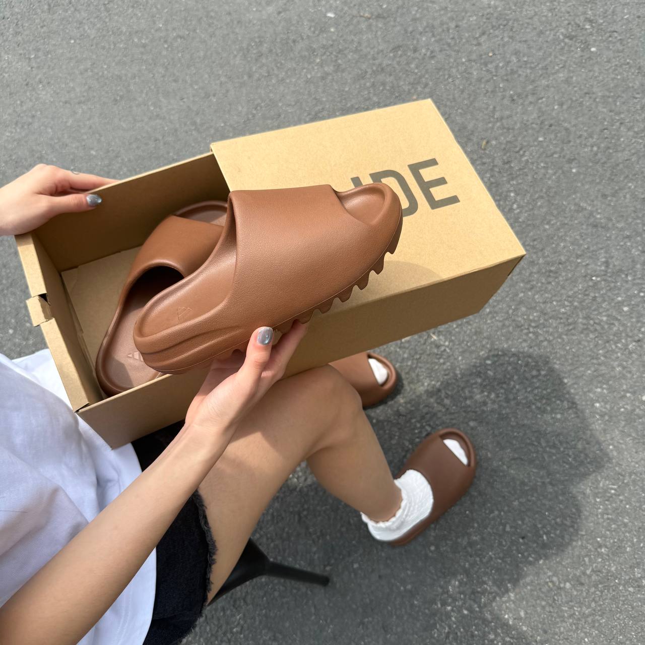 Dép Adidas Yeezy Slide 'Flax' [ FZ5896 ]