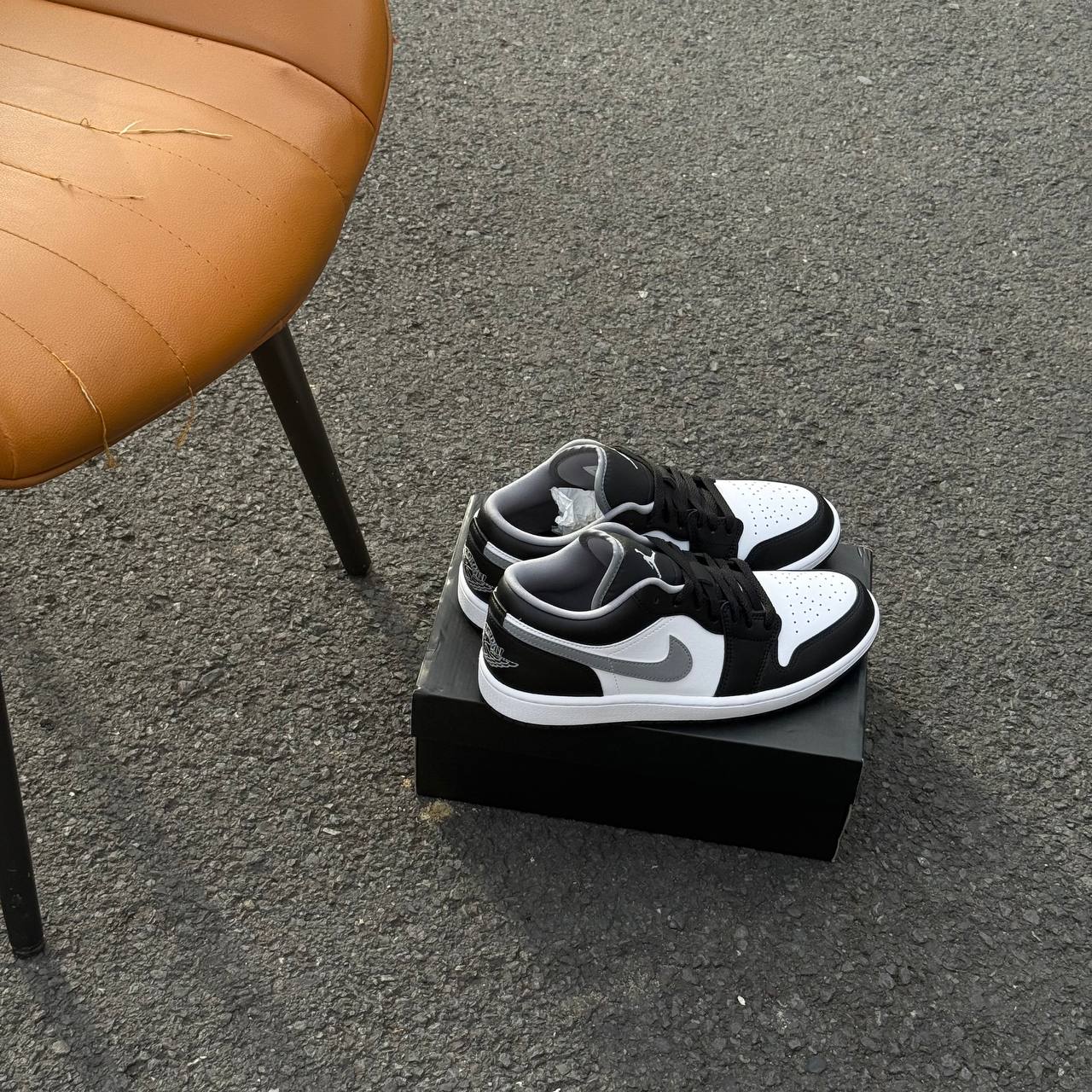 Giày Nike Air Jordan 1 Low Black Medium Grey (Smoke v3) [553558 040]