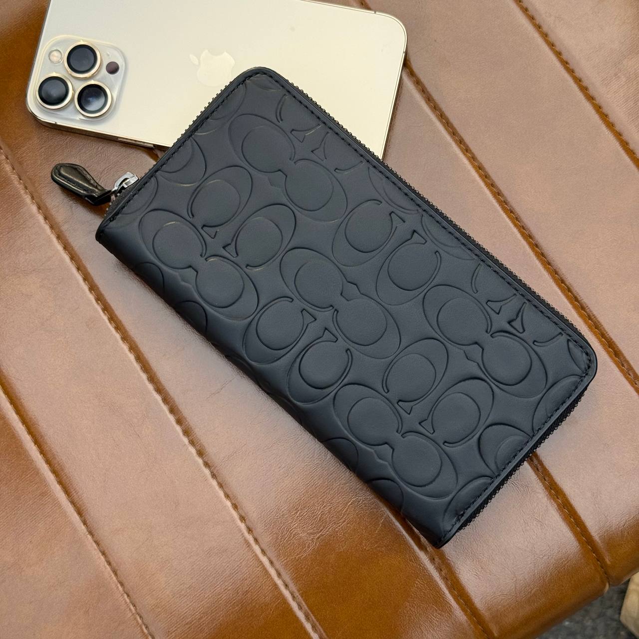 Ví Nam Coach Accordion Wallet In Signature Leather CE551