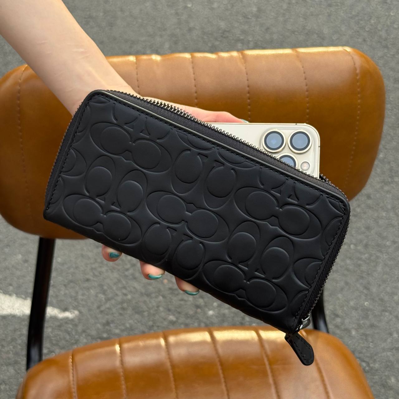 Ví Nam Coach Accordion Wallet In Signature Leather CE551