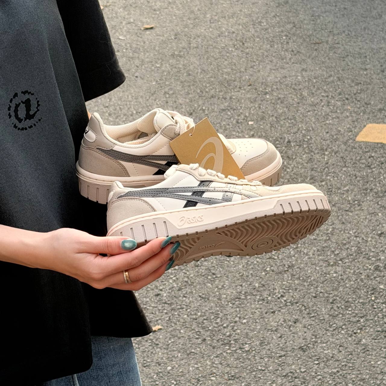 Giày Asics Court MZ ‘Cream Black Gum’ [1203a127 700]