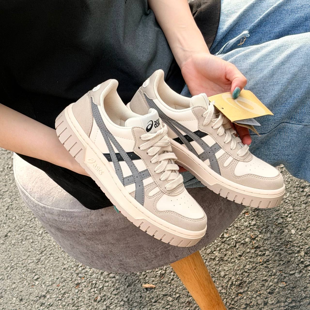 Giày Asics Court MZ ‘Cream Black Gum’ [1203a127 700]