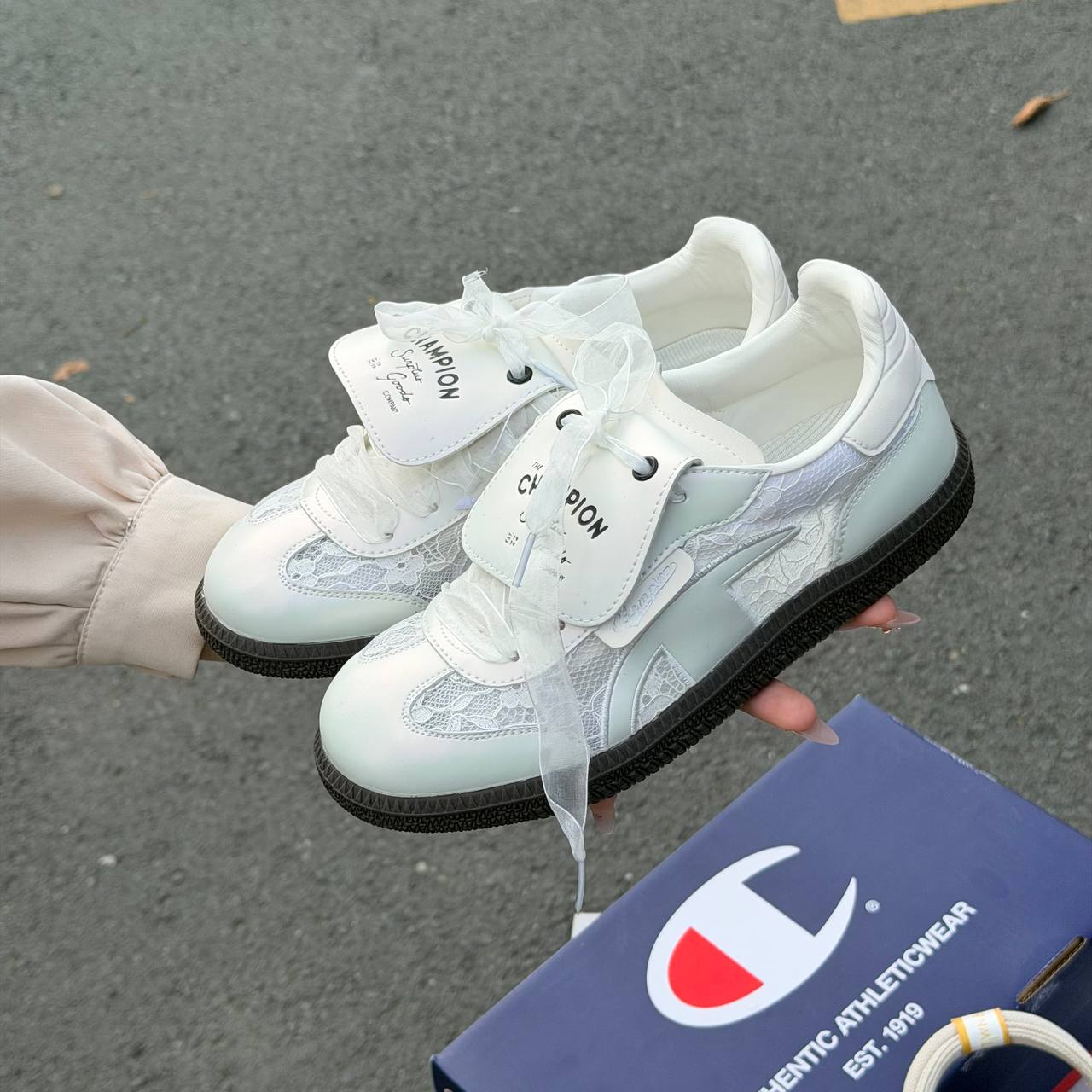 Giày Champion Essentials T-Trainer Yellowish