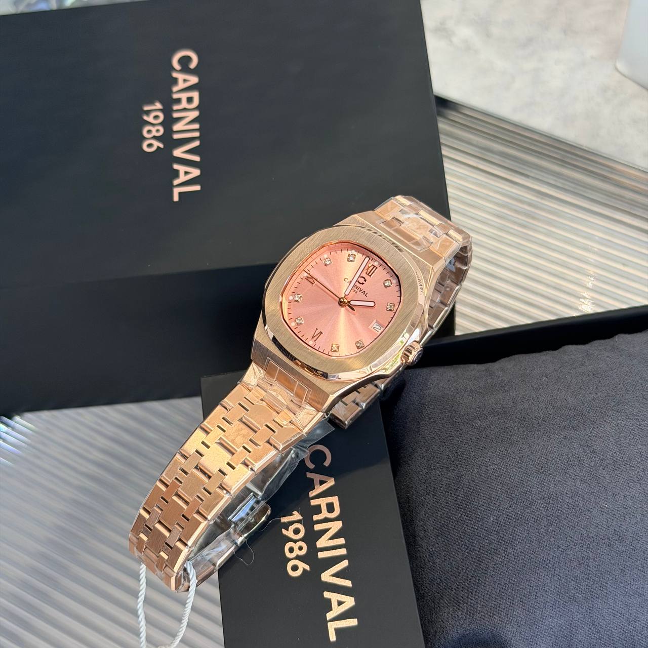 Đồng Hồ Carnival ''Brown Gold Rose'' [8160L]