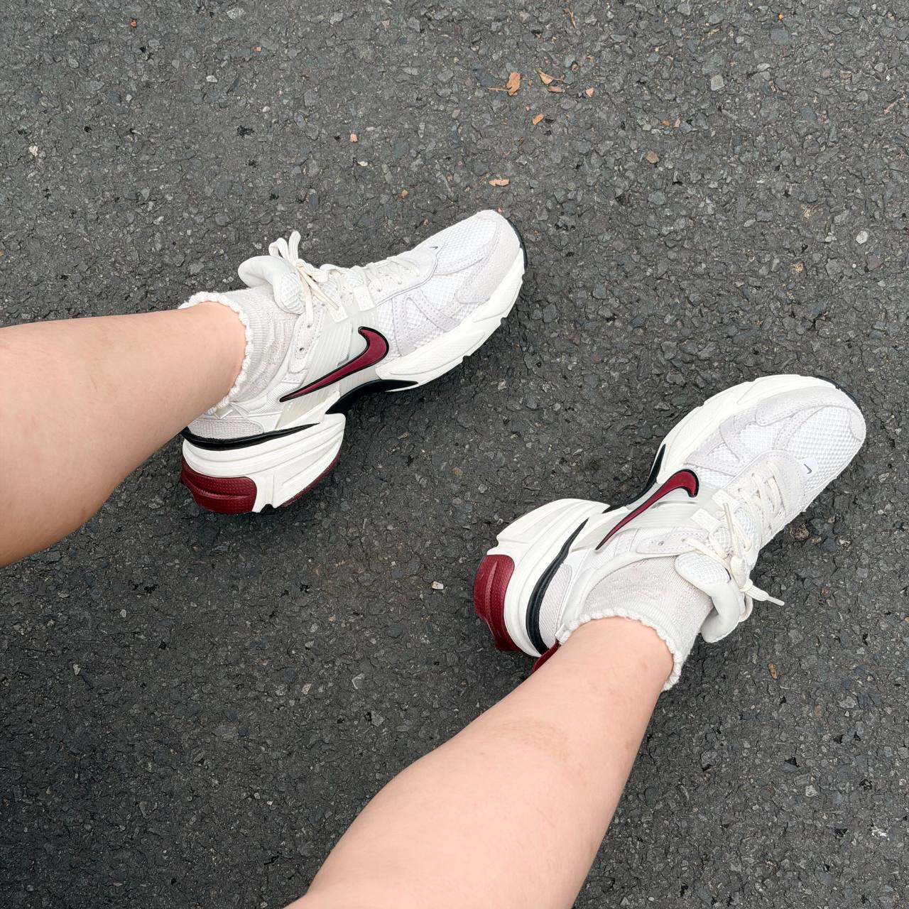 Giày Nike V2K Run SE ‘‘White Team Red'’' [HQ3500 100]