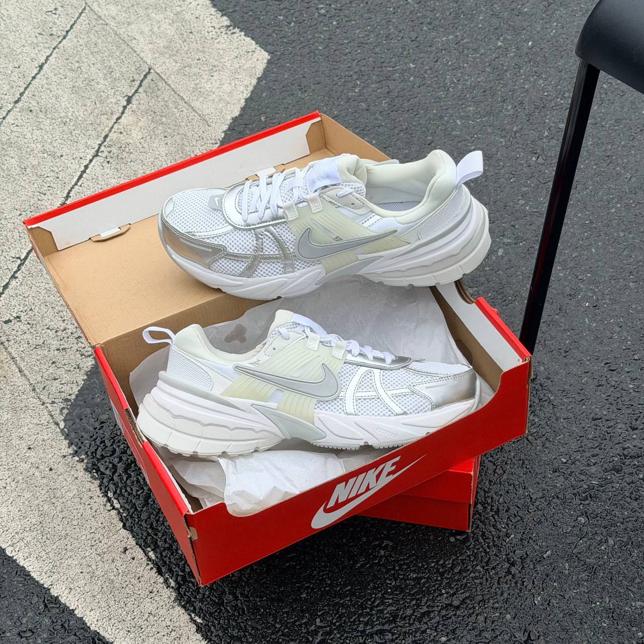 Giày Nike V2K Run ‘Metallic Silver White’ [FD0736 104]