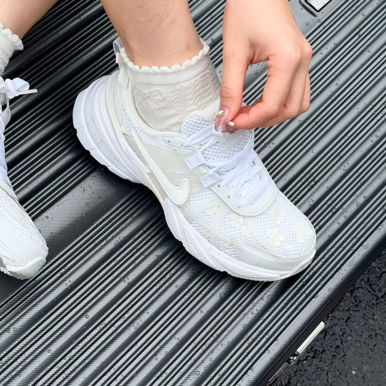 Giày Nike V2K Run ‘‘Summit White'’' [HJ5269 100]