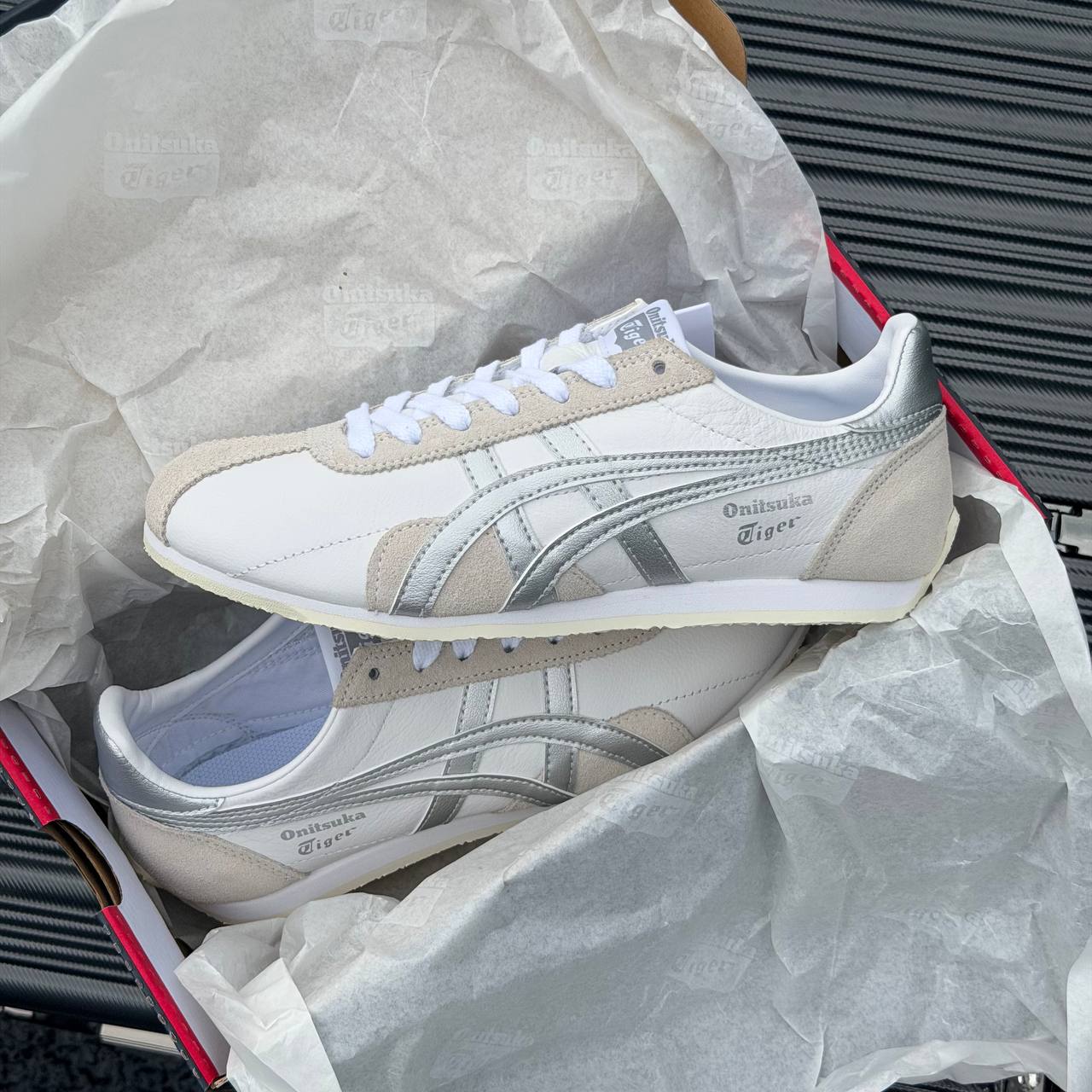 Giày Onitsuka Tiger Runspark 'White Sliver' 1183B480-104