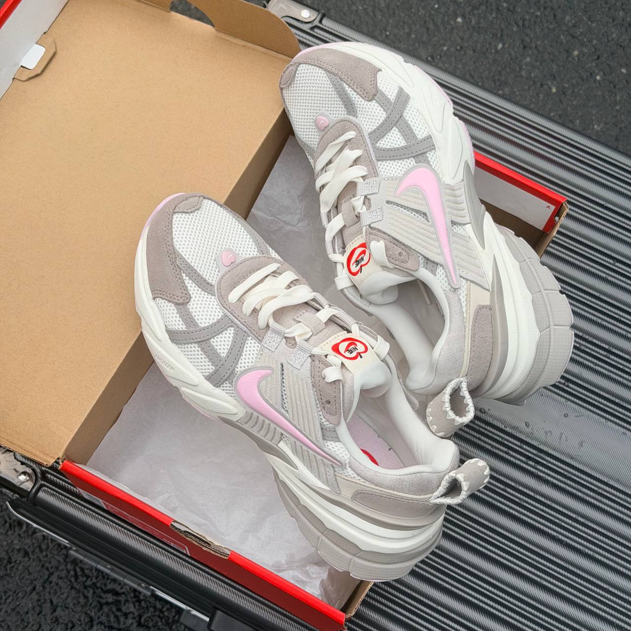 Giày Nike V2K Run ‘Sail Pink Foam’ HV5997-161