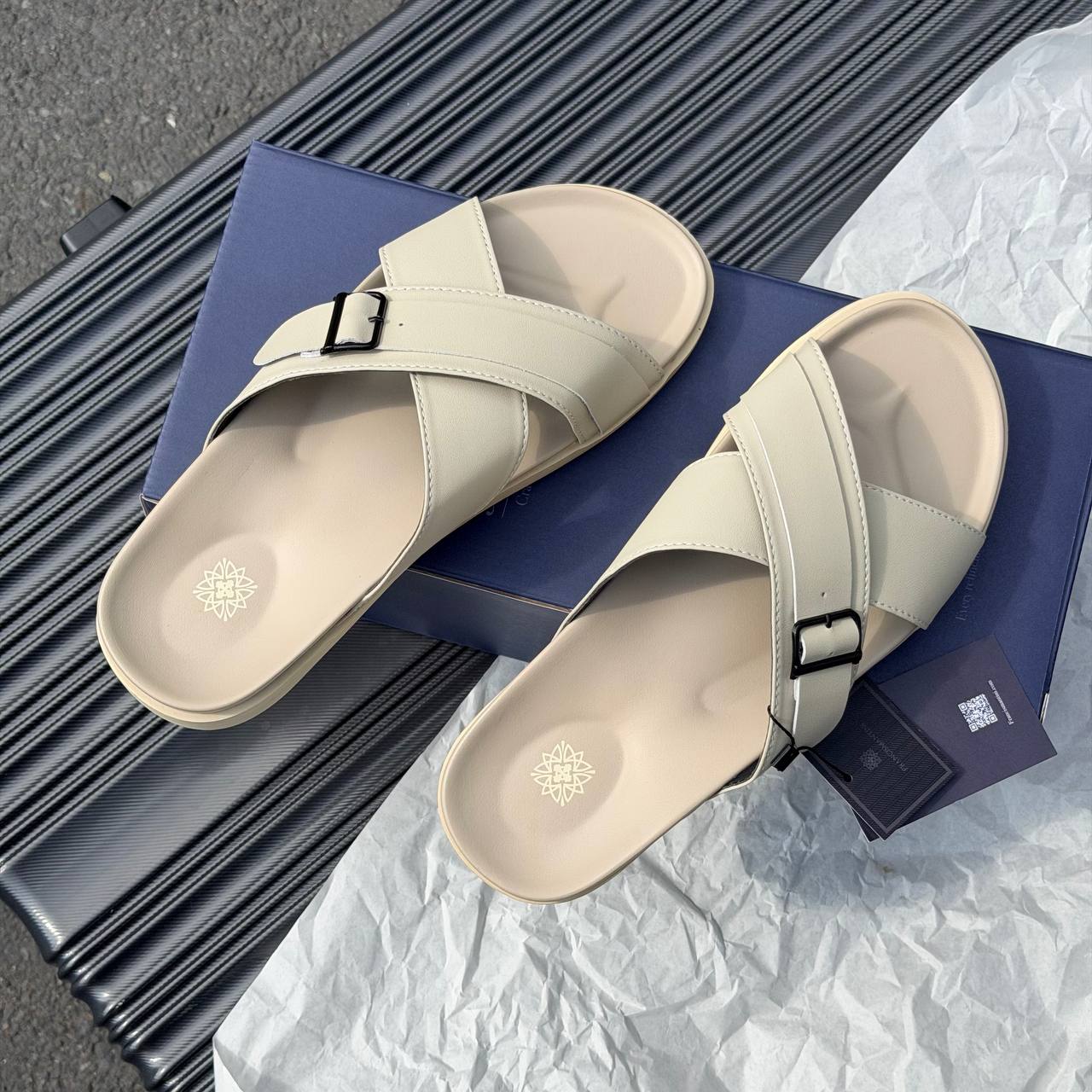 Dép Francis Mantini Darrel Premier Cross Strap Leather Cream [24099CR]