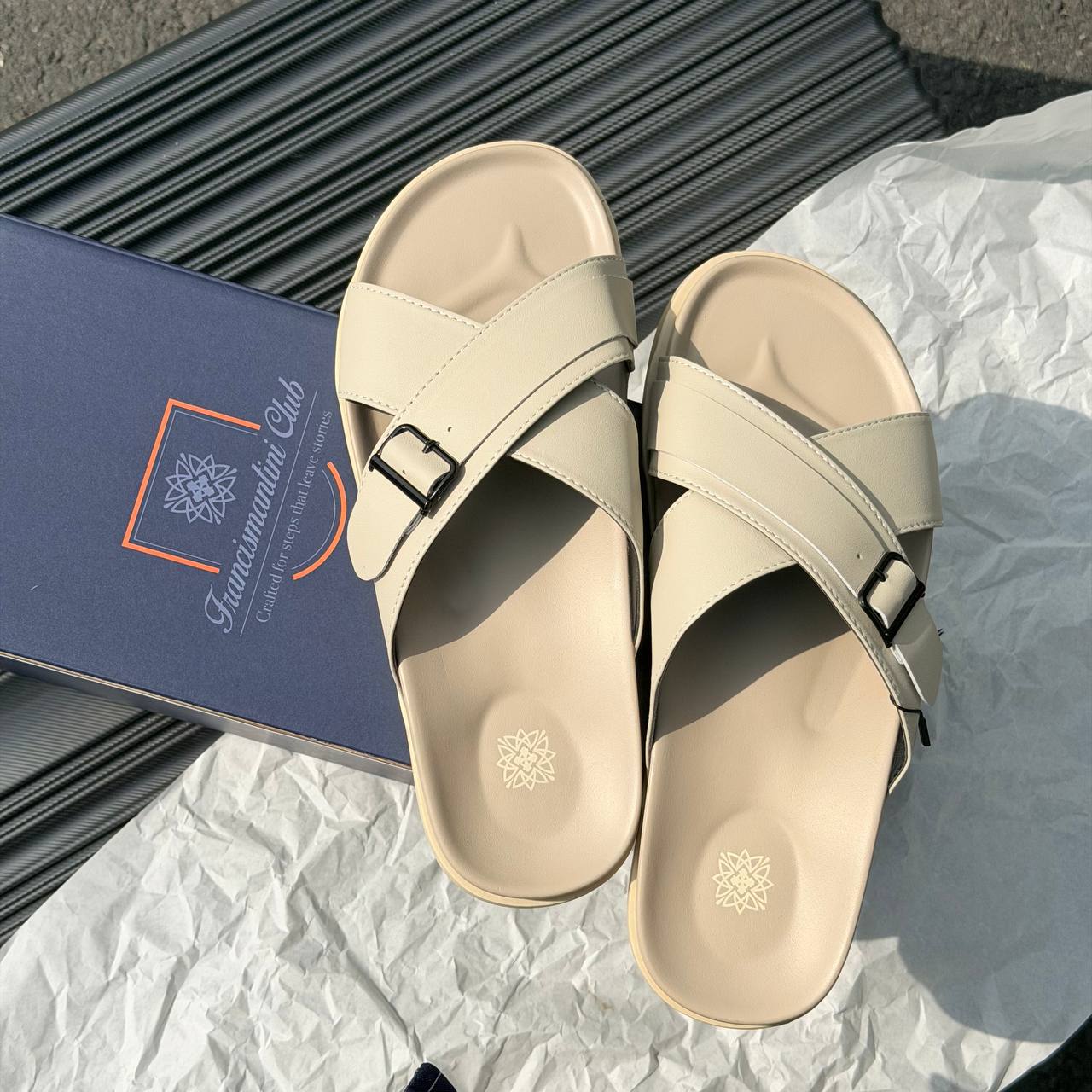 Dép Francis Mantini Darrel Premier Cross Strap Leather Cream [24099CR]