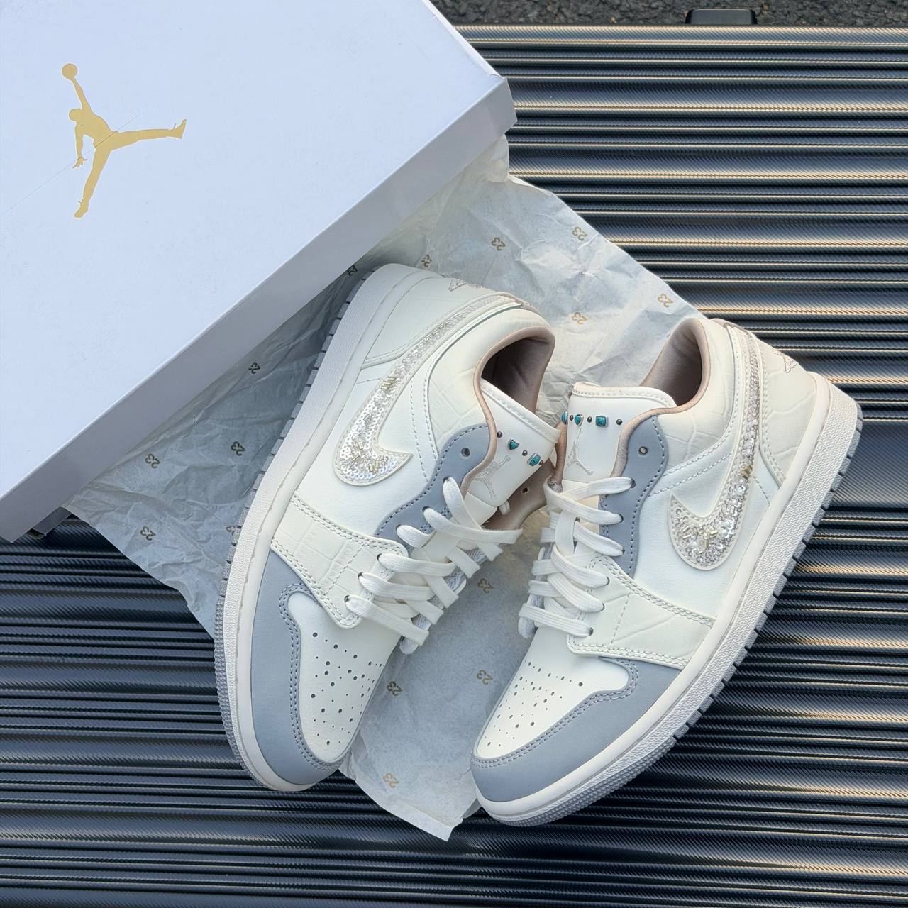 Giày Nike Air Jordan 1 Low 'Sail Soft Pearl' [IH7323 100]