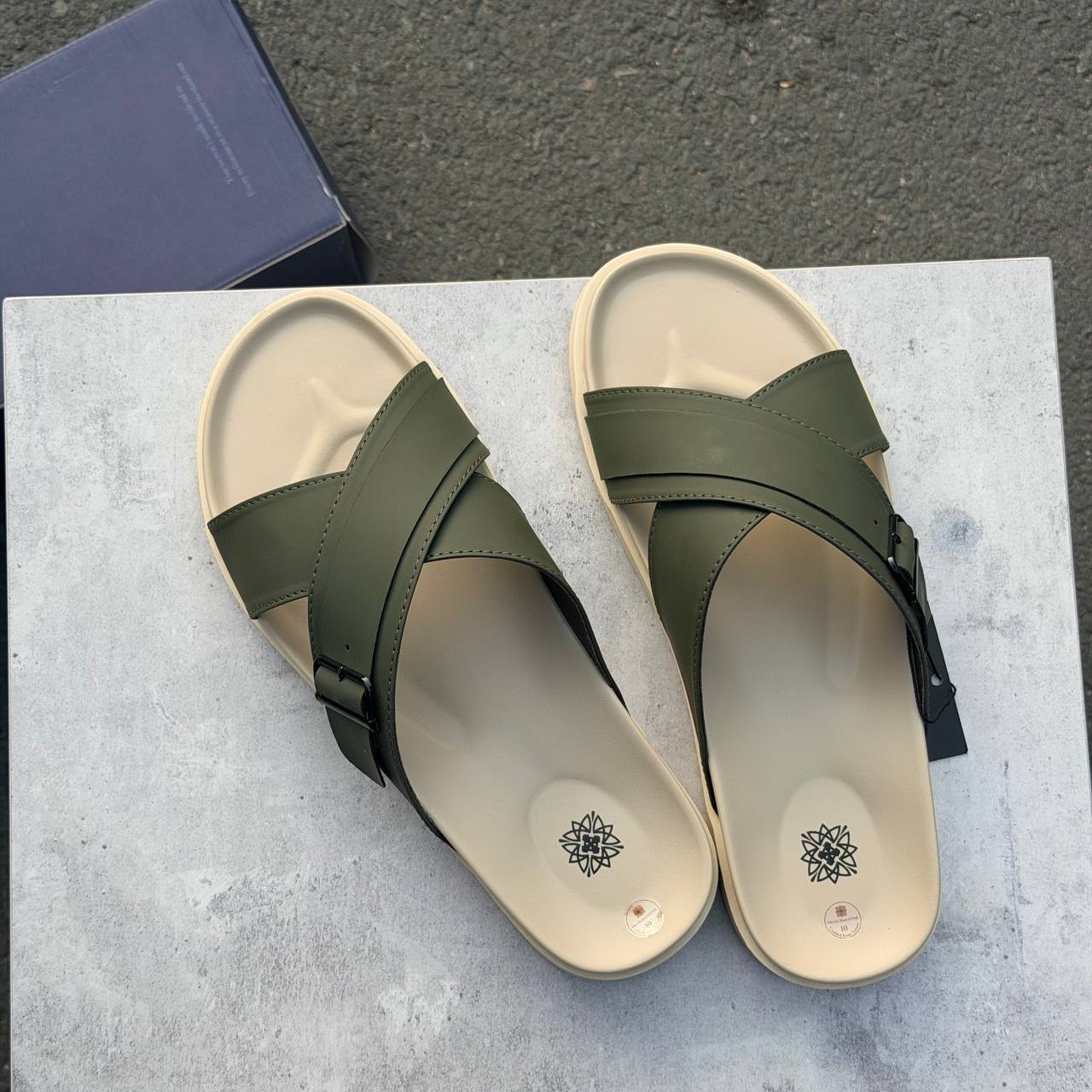 Dép Francis Mantini Darrel Premier Cross Strap Leather Olive Cream