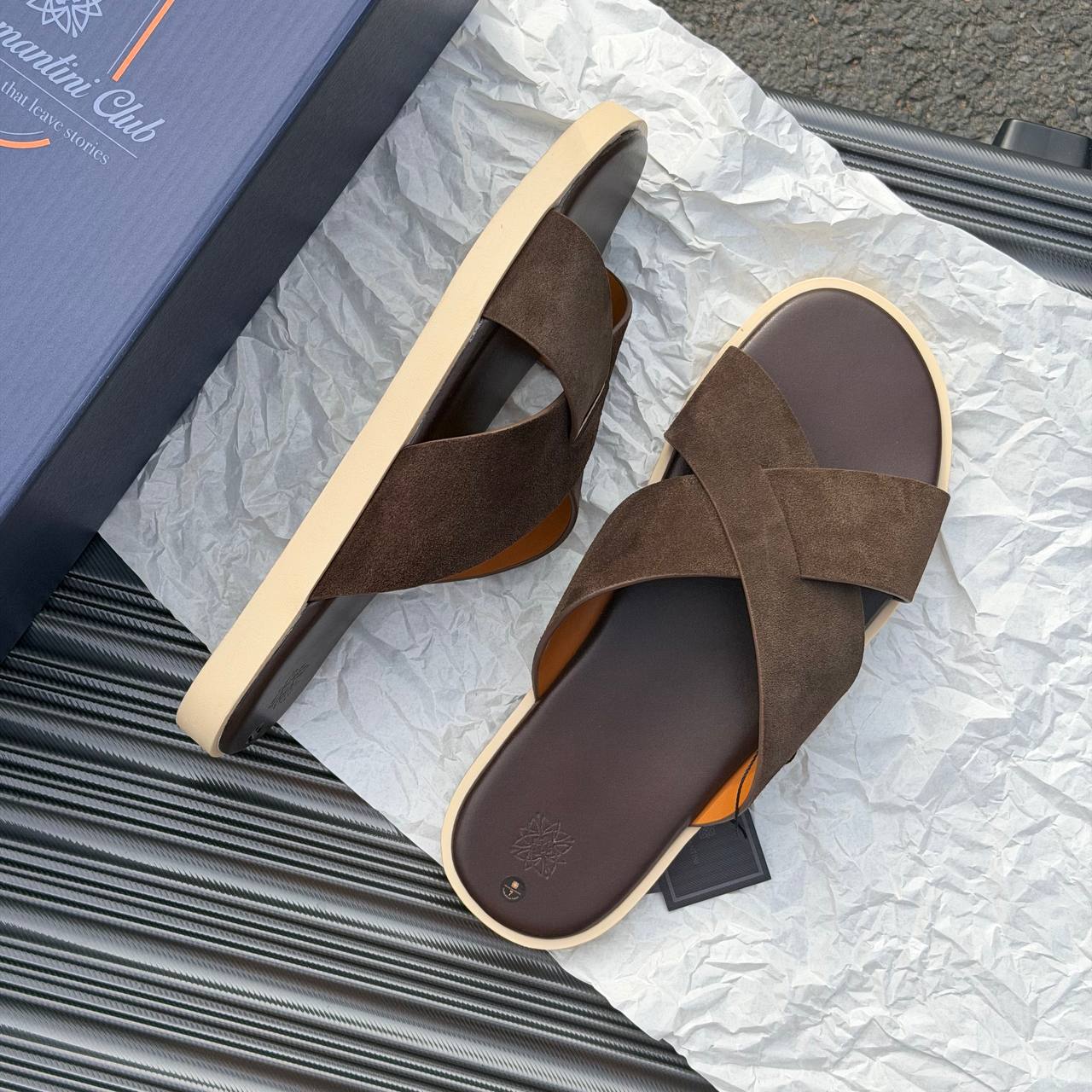 Dép Francis Mantini Nantucket Cross Strap Suede Dark Brown