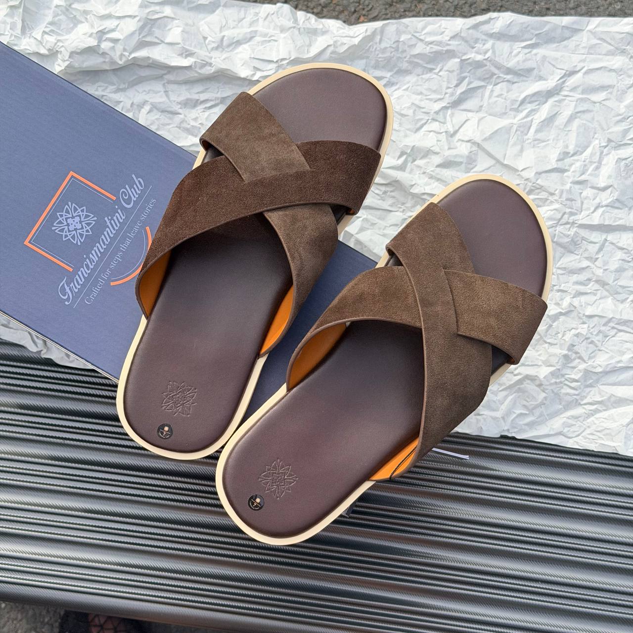 Dép Francis Mantini Nantucket Cross Strap Suede Dark Brown