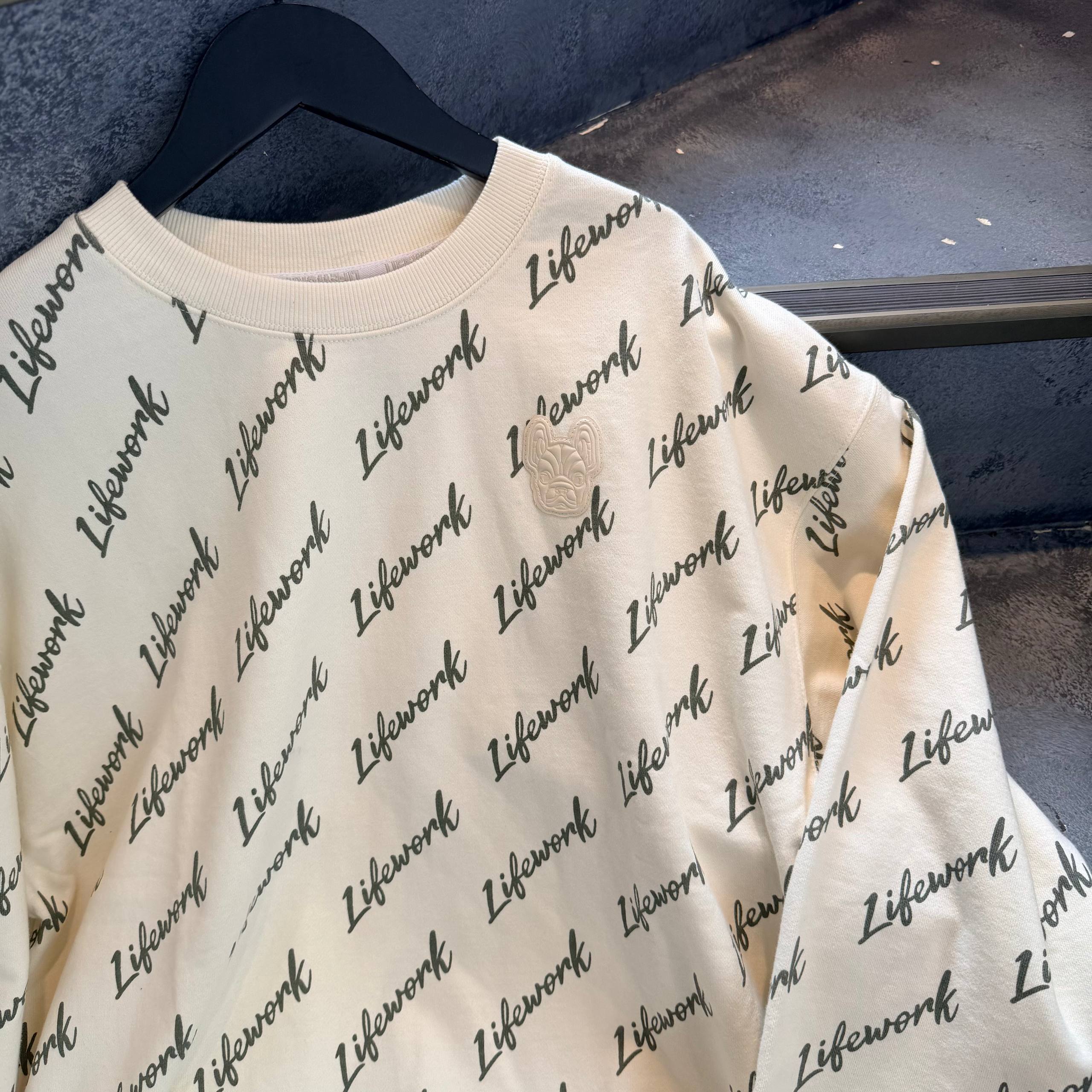 Áo Sweater Life Work Lettering Monogram Ivory [LW242MT070]