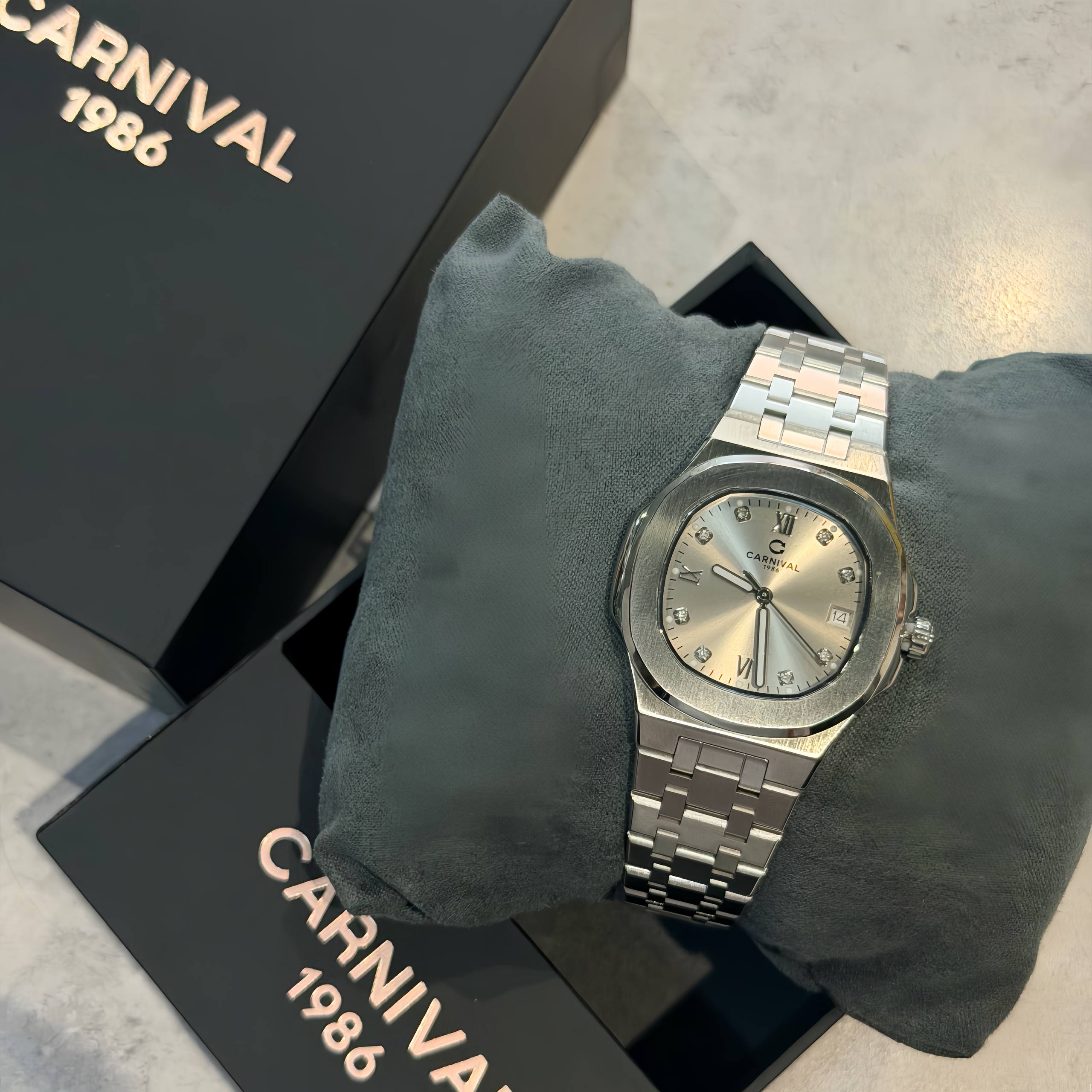 ĐỒNG HỒ Nữ Carnival 8160L -- 28mm