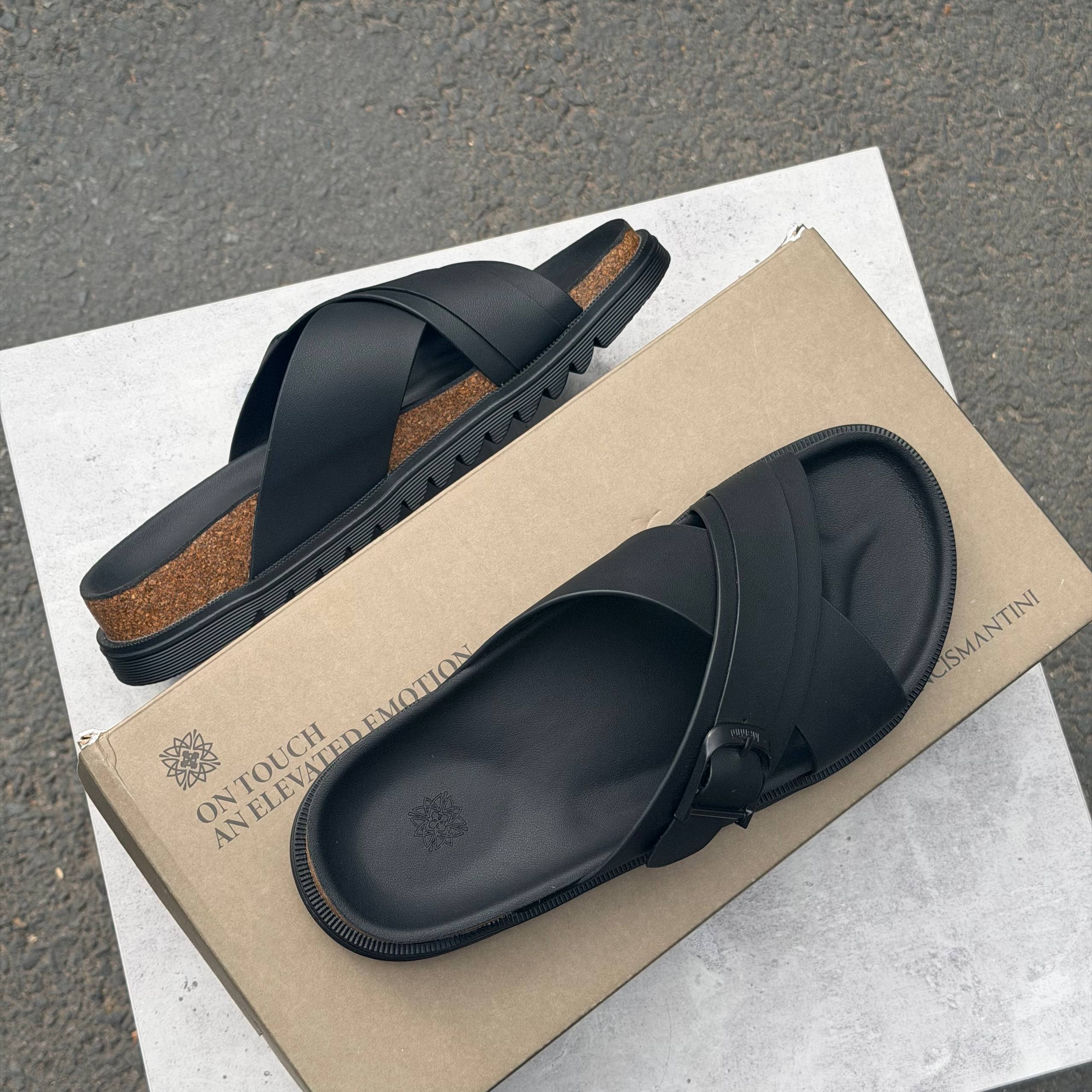 Dép Francis Mantini Velar Crossover Sandal Black