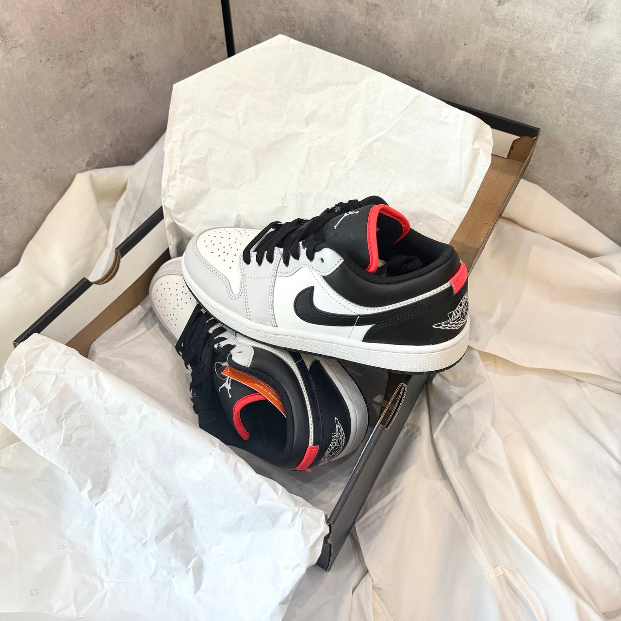 Giày Jordan 1 Low Neutral Grey Summit White | 553558-045 |