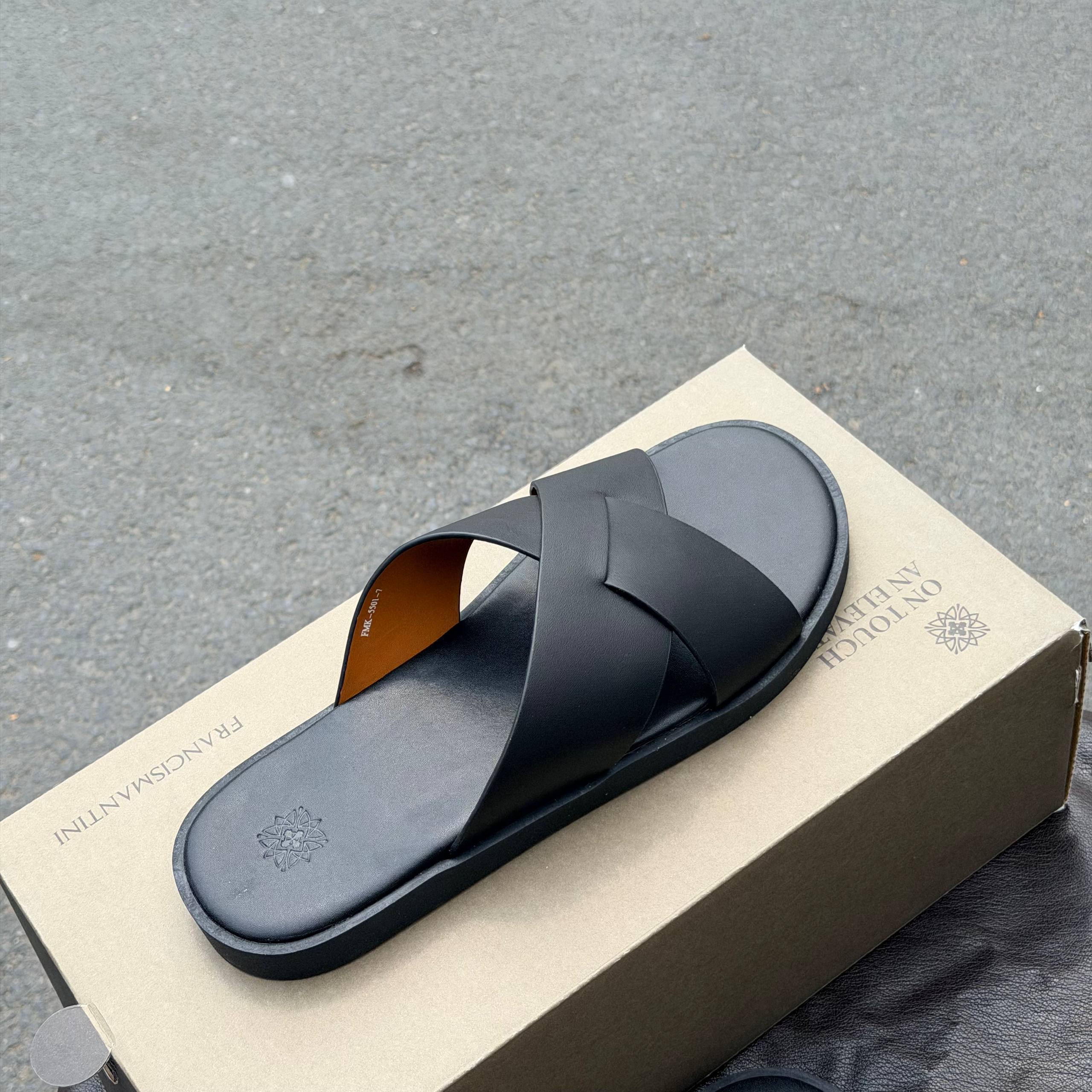 Dép Francis Mantini Nantucket Cross Strap Suede Black - NEW YEAR BÍNH NGỌ -