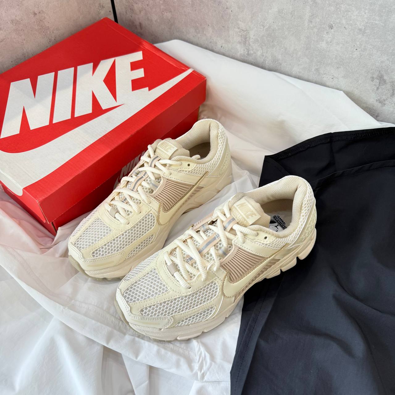 Giày Nike Zoom Vomero 5 'Sail Light Orewood Brown' [HF6998-101]