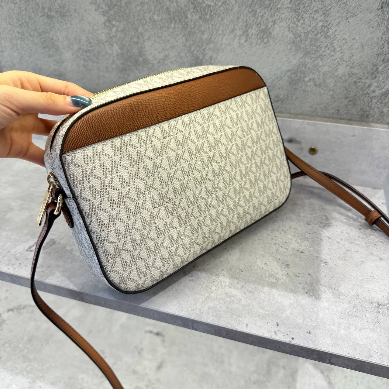 Túi Đeo Chéo Michael Kors MK Jet Set Large Logo Crossbody Bag