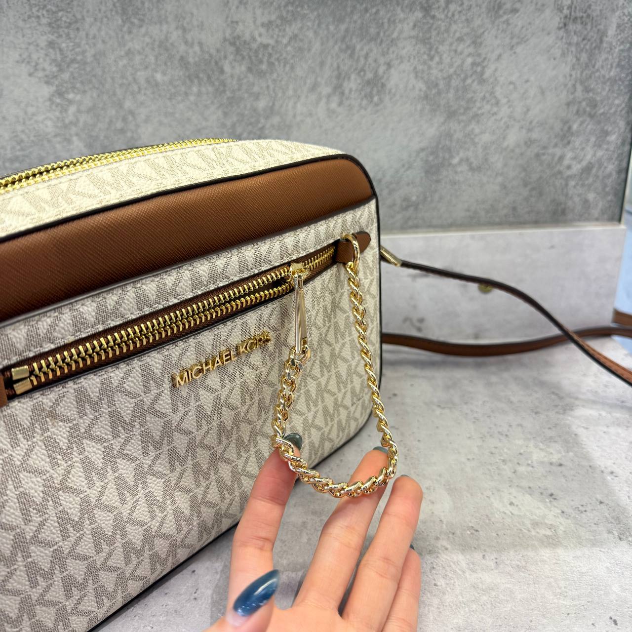 Túi Đeo Chéo Michael Kors MK Jet Set Large Logo Crossbody Bag