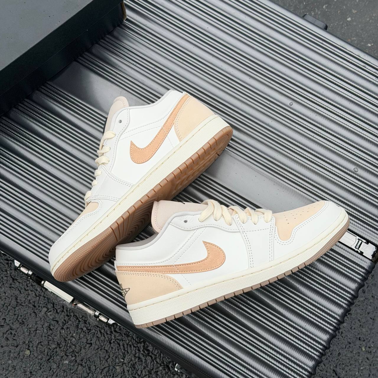 Giày NIKE Air Jordan 1 Low ‘Dongdan’ IB8855-121
