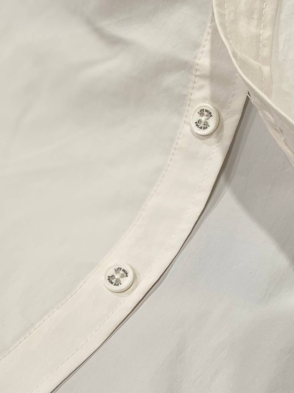 Áo Sơ Mi LifeWork Logo Two-Pocket Shirt White/Cream LW245SR305