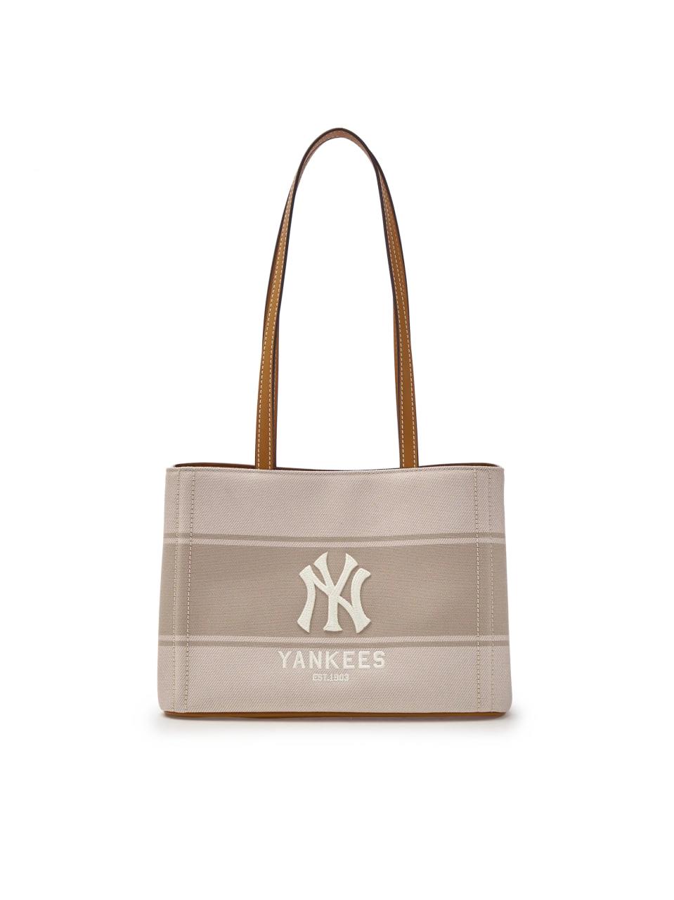 Túi MLB Varsity Lettering Canvas Shoulder Bag New York Yankees ''Cream'' [3ABQB015N 50CRS]
