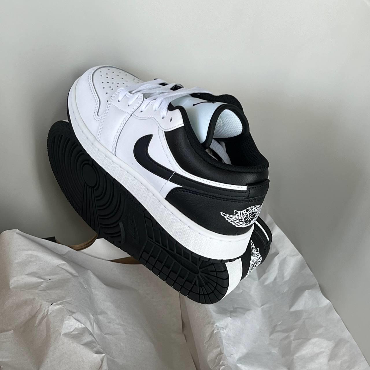 Giày Nike Air Jordan 1 Low White Black [553560 132]