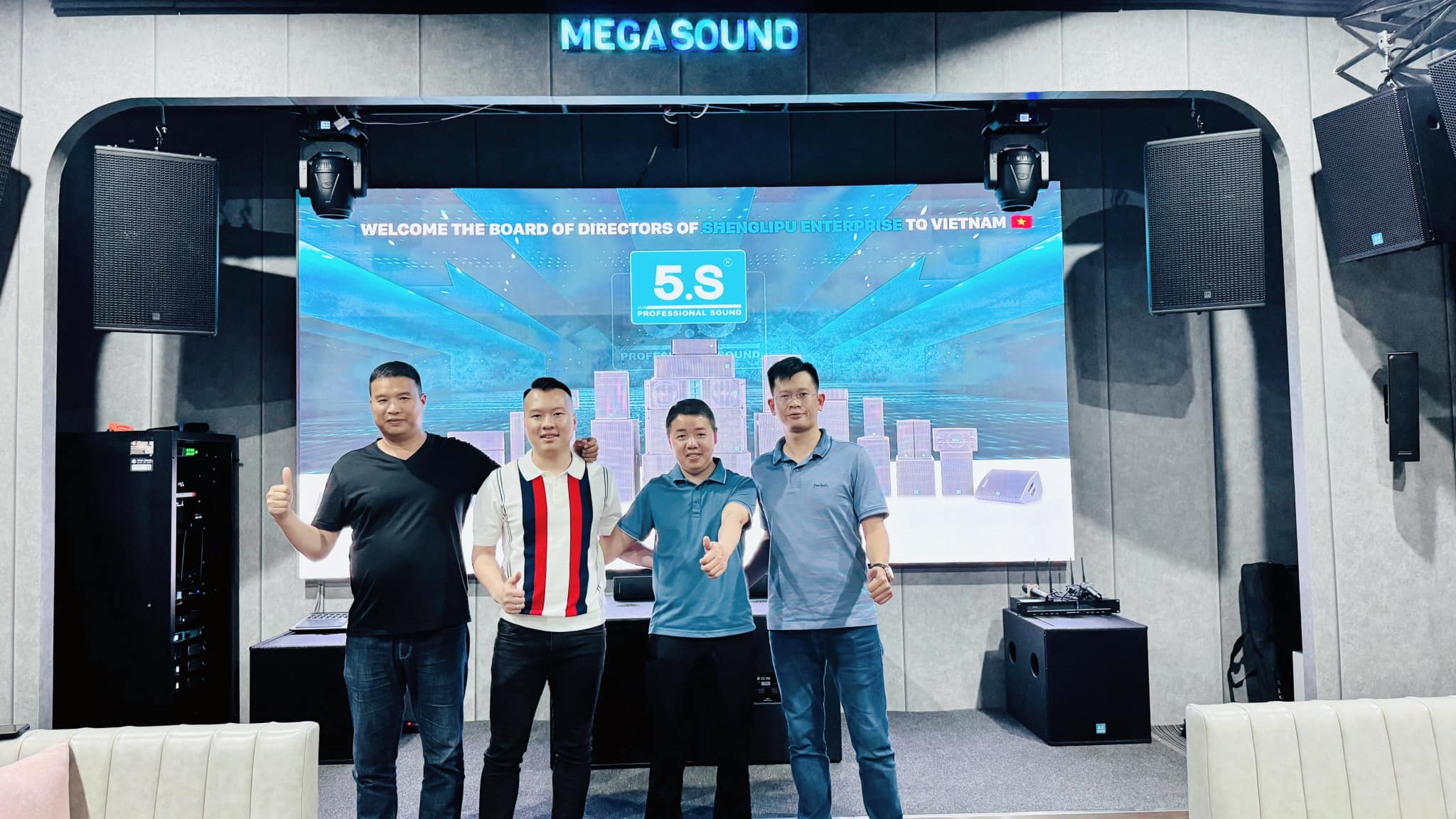 Đại diện Shenglipu - 5.S Audio đến Việt Nam