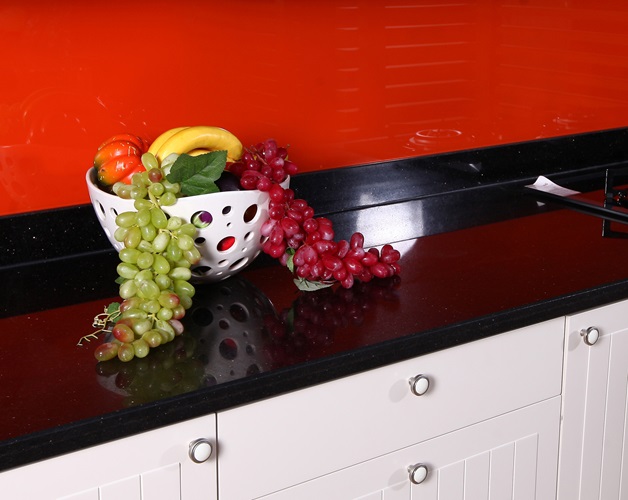 Vicostone Sparkling Black BC1000