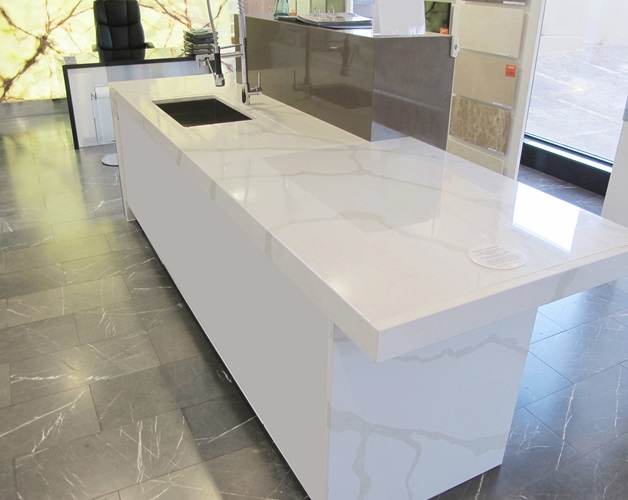 Vicostone Calacatta BQ8270 Đá nhân tạo cao cấp