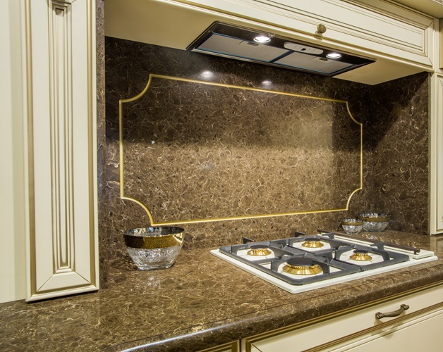 Vicostone Dark Emparador BQ8560