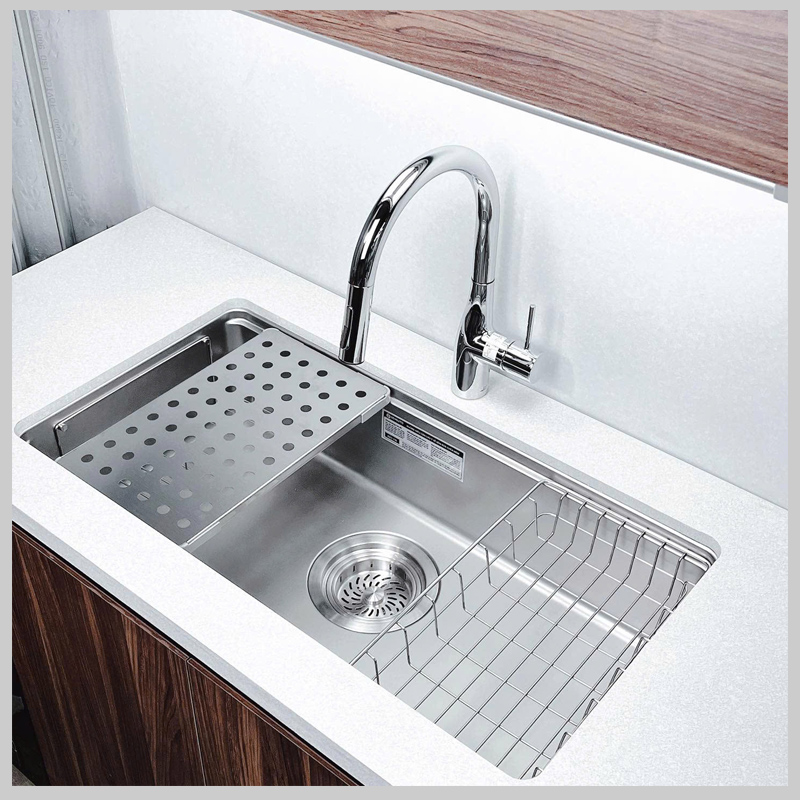 Bề mặt MATT chống xước và chống bám dầu mỡ của bồn rửa Sensuto S8746SIL