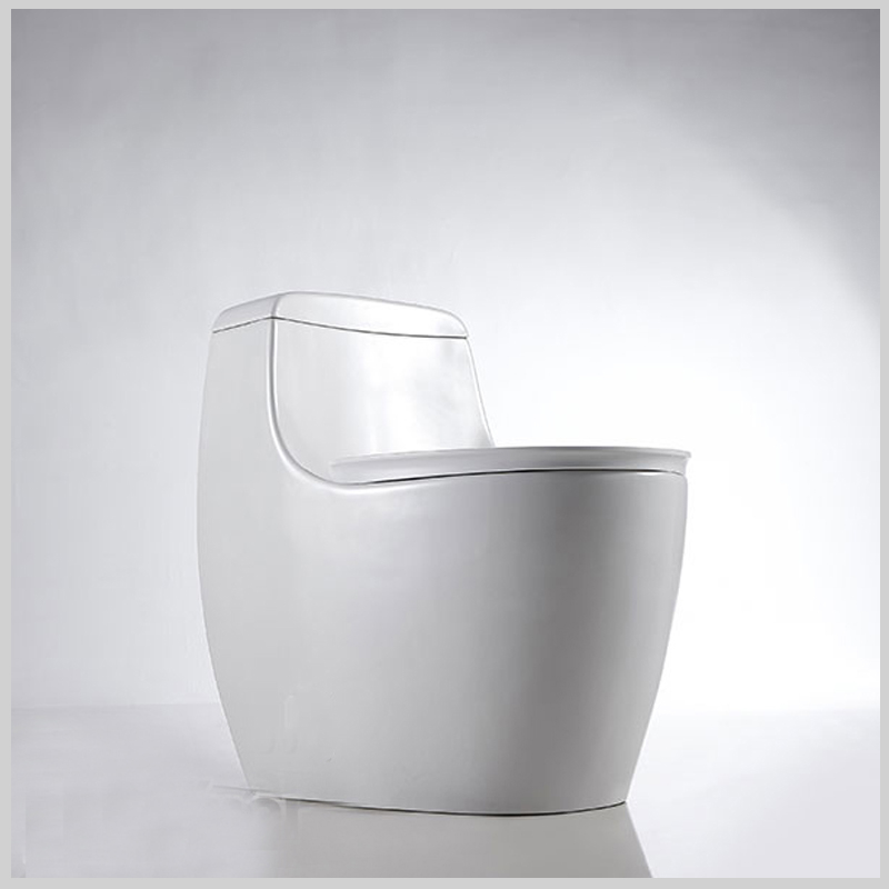 Lớp men sứ Nano bền bỉ chống bám bẩn trên bồn cầu BELLO BT-800544